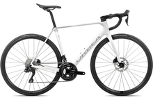  2026 ORBEA ORCA M30i - OMR CARBON - SHIMANO 105 Di2 (T107) ROAD BIKE